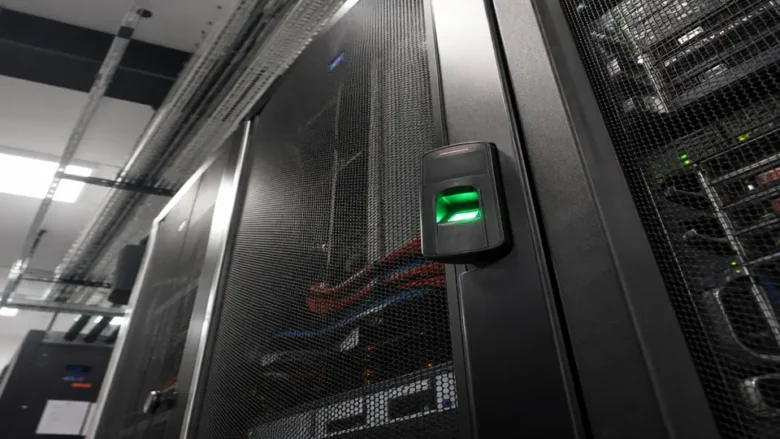 راهنمای فنی خرید سرور HPE برای استقرار VMware و فایروال شبکه: ماتریس بنچمارک و سناریوی اجرایی